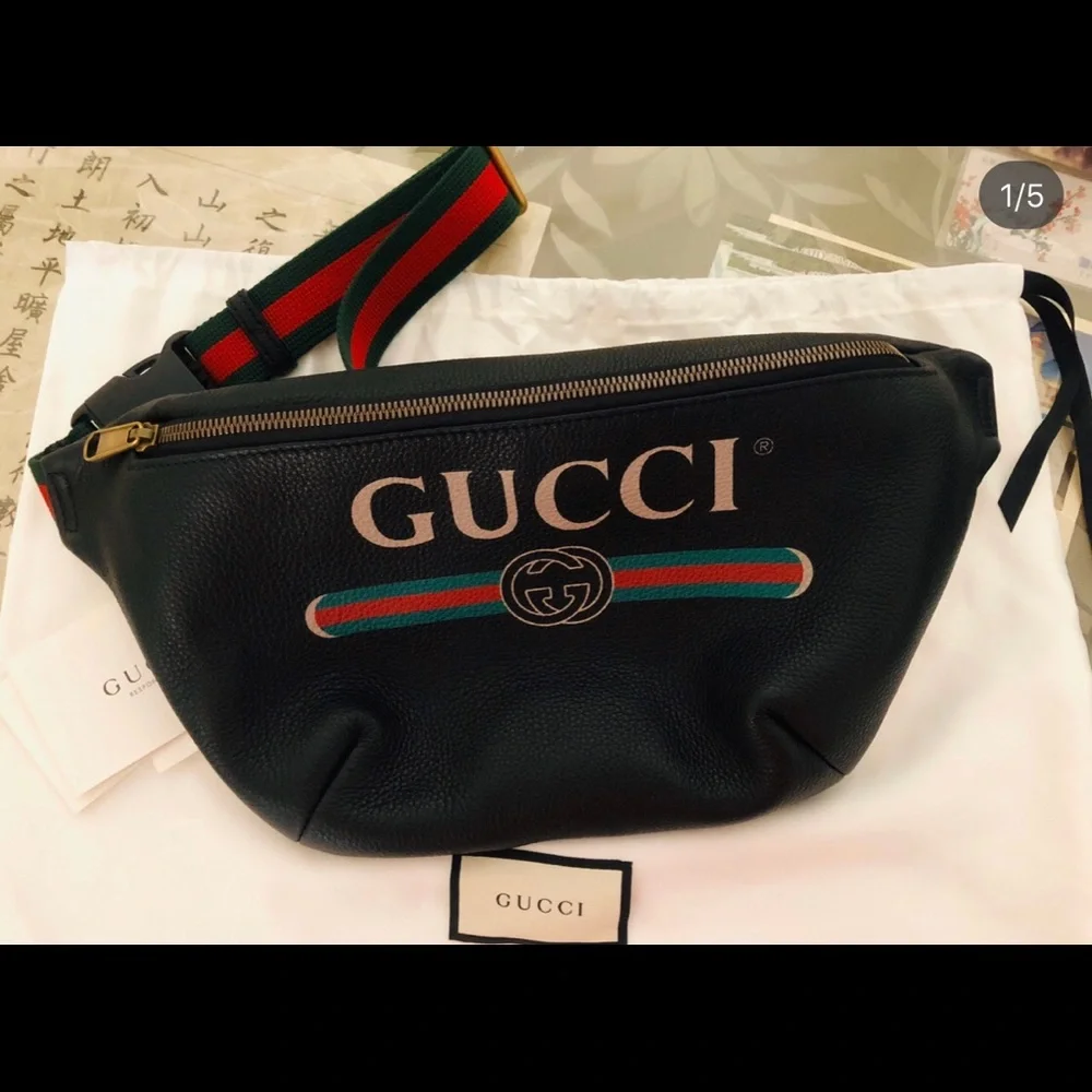 Authentic Gucci logo leather belt bag. - Picture 1 of 8